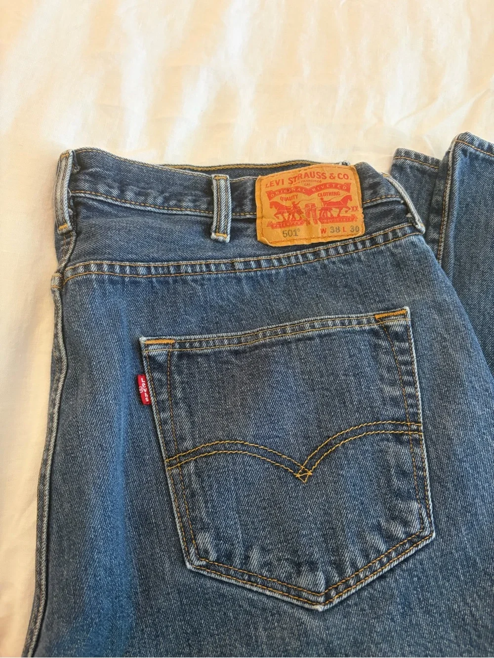 Levi's 501 Men's blue Denim Straight Leg 38x30 Jeans button fly